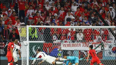 שחקן נבחרת פורטוגל, כריסטיאנו רונאלדו נוגח ומחמיץ נגד דרום קוריאה. רויטרס