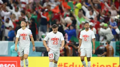 ג'רדאן שאקירי, שחקן נבחרת שוויץ לצד גרניט ג'אקה. רויטרס