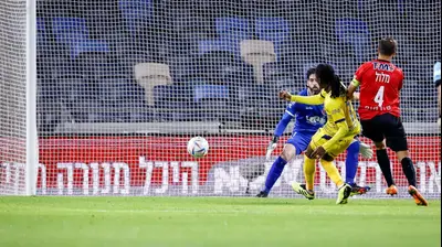 שחקן בני ריינה ריצ'רד בואטנג. מאור אלקסלסי