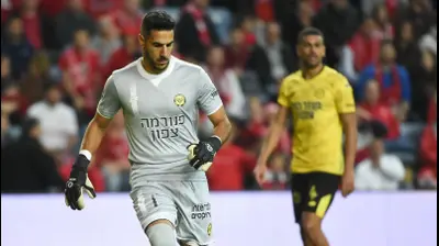 איתמר ניצן שוער מכבי נתניה. ברני ארדוב