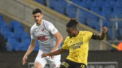 שחקן מכבי נתניה אביב אברהם. ברני ארדוב