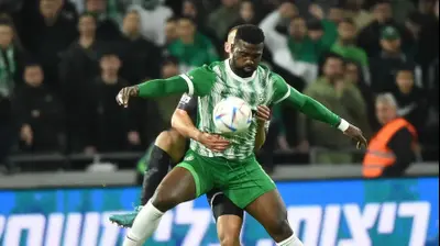 פרנזי פיירו, חלוץ מכבי חיפה. ברני ארדוב