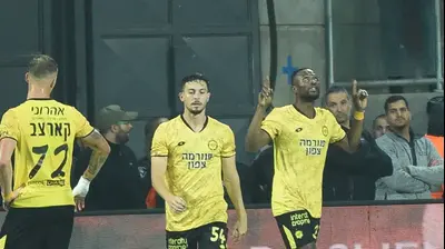 פטריק טוומאסי, שחקן מכבי נתניה. ברני ארדוב