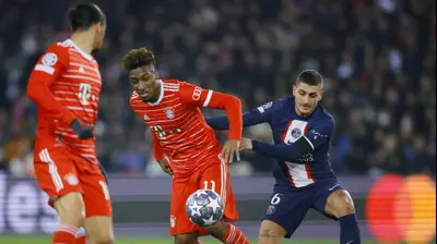 שחקן באיירן מינכן קינגסלי קומאן מול שחקן פריז סן ז'רמן מרקו וראטי. רויטרס