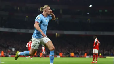 ארלינג הולאנד, שחקן מנצ'סטר סיטי חוגג. רויטרס