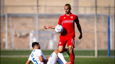 שחקן הפועל תל אביב קייס גאנם. מאור אלקסלסי