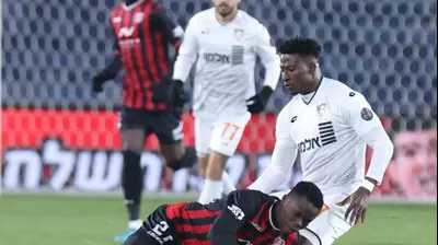 סדריק דון הפועל ירושלים מול מוחמד אוסמן סקציה נס ציונה. דני מרון