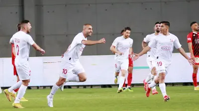 דור חוגי בני סכנין. קובי אליהו