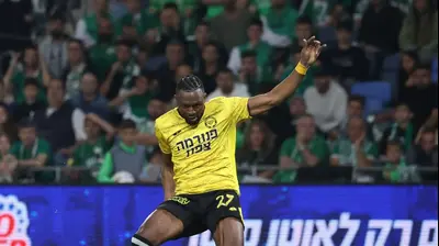 שחקן מכבי נתניה פטריק טוומאסי. ברני ארדוב