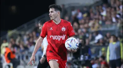 הלדר לופס שחקן הפועל באר שבע. ברני ארדוב