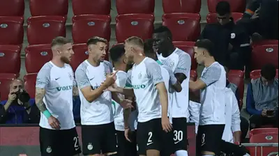 שחקני מכבי חיפה חוגגים. דני מרון