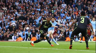 ברנרדו סילבה שחקן מנצ'סטר סיטי כובש שער. רויטרס