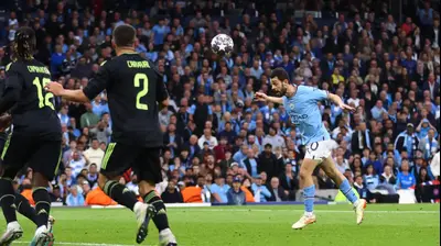 ברנרדו סילבה שחקן מנצ'סטר סיטי כובש מול ריאל מדריד. רויטרס