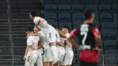 שחקני הפועל תל אביב. ברני ארדוב