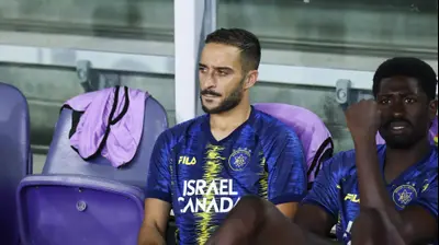 שחקני מכבי תל אביב דריק לוקאסן, קיקו בונדוסו. דני מרון