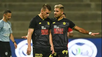 איתמר שבירו, איגור זלאטנוביץ', שחקני מכבי נתניה. ברני ארדוב