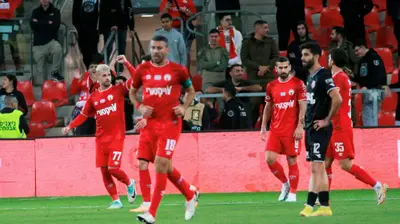 רותם חטואל שחקן הפועל באר שבע חוגג שער. קובי אליהו