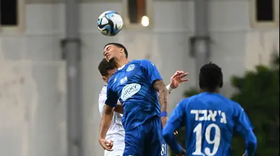 עידן טוקלומטי שחקן מכבי פתח תקוה. ברני ארדוב