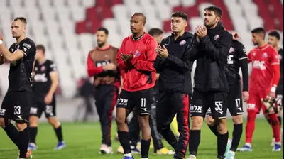 נאור סבג, לירן סרדל, פליפה סנטוס, שחקני הפועל חיפה. מאור אלקסלסי