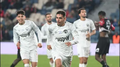 שחקן הפועל באר שבע אמיר גנאח. ברני ארדוב