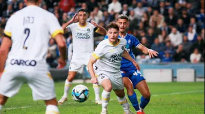 גבי קניקובסקי, מכבי תל אביב. קובי אליהו