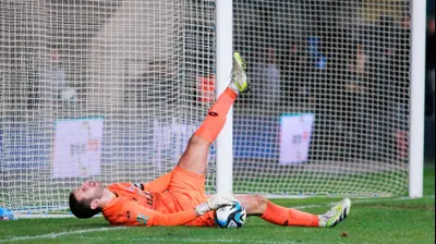 שוער הפועל פתח תקוה עומר כץ. קובי אליהו