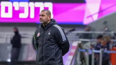 סלים טועמה, הפועל תל אביב. דני מרון