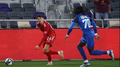 שחקן הפועל תל אביב סתיו טוריאל. דני מרון