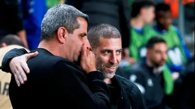 רן קוז'וך מאמן מכבי פתח תקוה עם שרון מימר מאמן מכבי בני ריינה. קובי אליהו