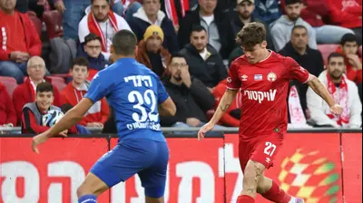 יוני סטויאנוב שחקן הפועל באר שבע. דני מרון