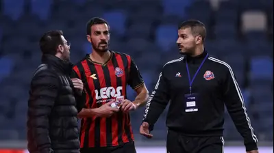 חאתם עבד אלחמיד שחקן הפועל חיפה לאחר שנפצע. מאור אלקסלסי