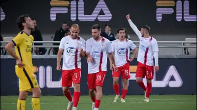 שחקני בני סכנין חוגגים שער שנפסל. אריאל שלום