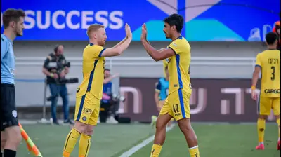 שחקן מכבי תל אביב עידו שחר, נכנס כמחליף במקום דור פרץ. אריאל שלום