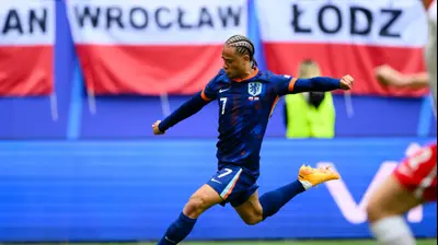 צ'אבי סימונס במדי נבחרת הולנד. Marvin Ibo Guengoer - GES Sportfoto,GettyImages