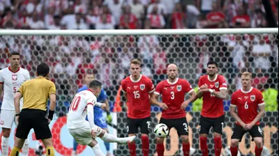 שחקן נבחרת פולין, פיוטר ז'לינסקי, נגד אוסטריה. רויטרס