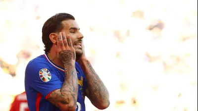 תאו הרננדז, מגן נבחרת צרפת. רויטרס