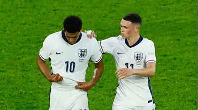 פיל פודן, ג'וד בלינגהאם, שחקני נבחרת אנגליה. רויטרס