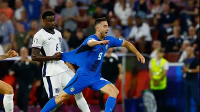 מארק גהי, בלם נבחרת אנגליה. רויטרס