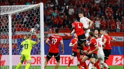 מריח דמירל שחקן נבחרת טורקיה כובש נגד אוסטריה. רויטרס