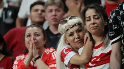 אוהדות נבחרת טורקיה עצובות. רויטרס