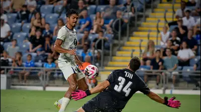 דור פרץ מכבי תל אביב. אריאל שלום