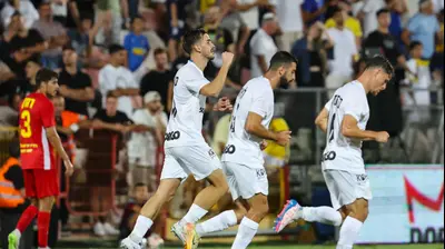 נמניה סטואיץ' שחקן מכבי תל אביב חוגג שער. לירון מולדובן 