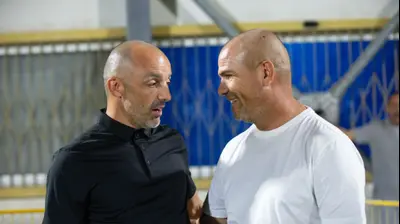 אלי לוי מאמן מ.ס. אשדוד עם ז'ארקו לאזטיץ' מאמן מכבי תל אביב. לירון מולדובן 