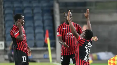 אנדרו אידוקו הפועל ירושלים עם סמבה דיאלו סדריק דון. ברני ארדוב