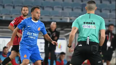 שחקן מ.ס. אשדוד רועי אברג'יל. ברני ארדוב