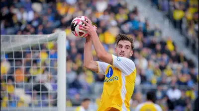 שחקן מכבי תל אביב, נמניה סטואיץ'. אריאל שלום