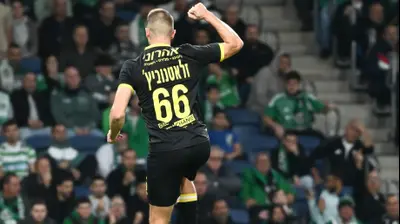 איגור זלאטנוביץ' שחקן מכבי נתניה חוגג שער. ברני ארדוב