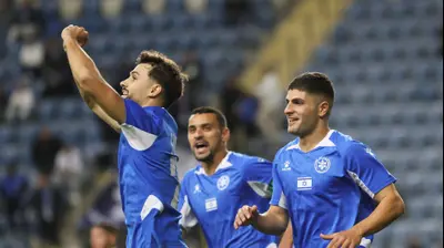 ויטלי דמשקאן שחקן מכבי פתח תקוה. קובי אליהו