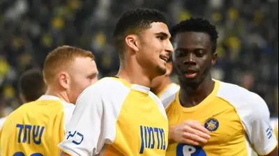 אלעד מדמון שחקן מכבי תל אביב. ברני ארדוב