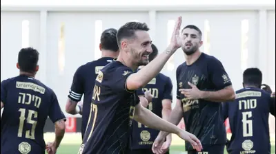 עומר אצילי שחקן בית